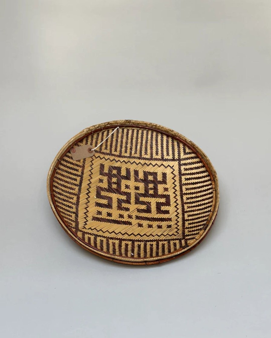 Interior Incausa | Traditional Flat Basket By Yekuana | 29