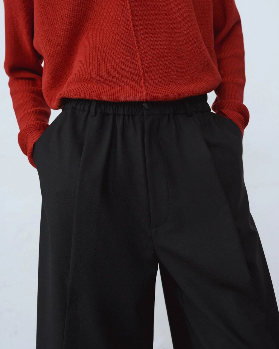 Mand Cordera Bottoms | Tailoring Bermuda Shorts | Black